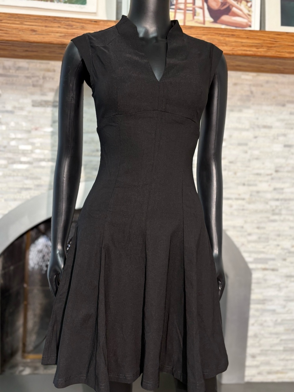 NWT M.Infisavo New York V-Neck Fit & Flare Mini Dress Black XS
